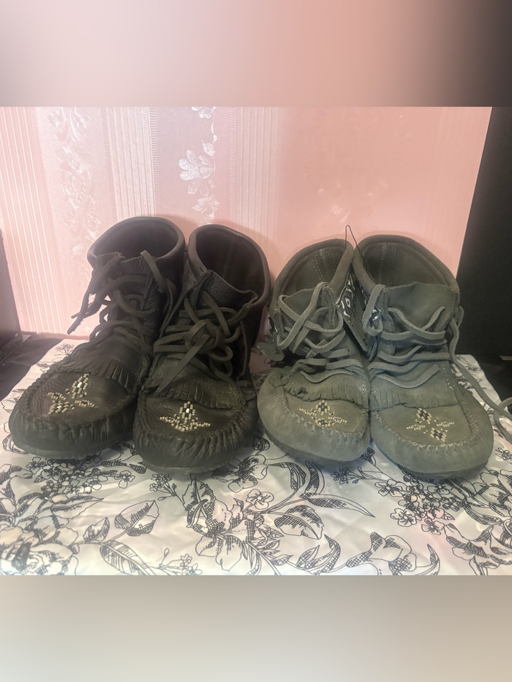 Manitobah Mukluks tassel boots